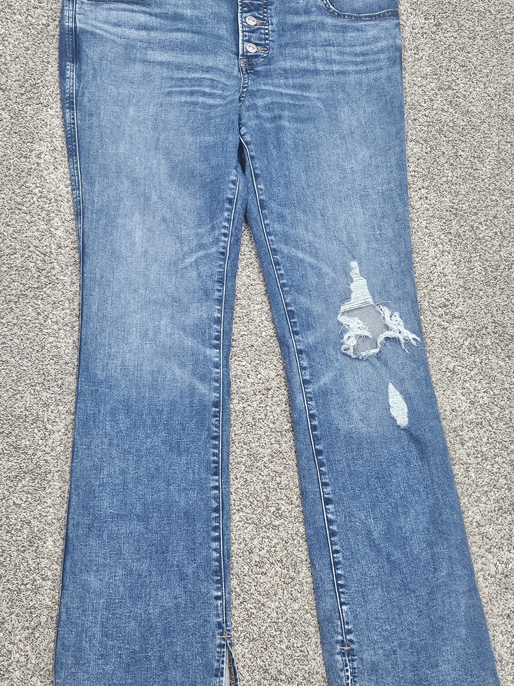 Express Skyscraper Mid-rise Women's Medium Blue Flare Jeans with Knee Distress